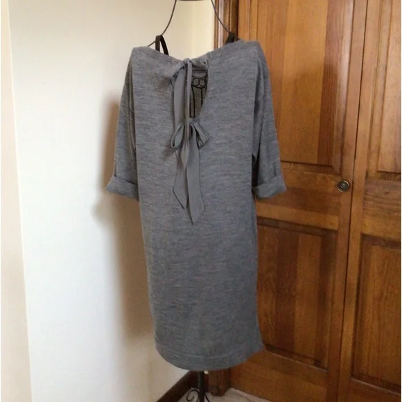 Club Monaco Wool Dress with silk ties at back, Size Small, Grey - Picture 3 of 7